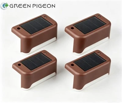 Segnapassi ad energia solare per scale esterne